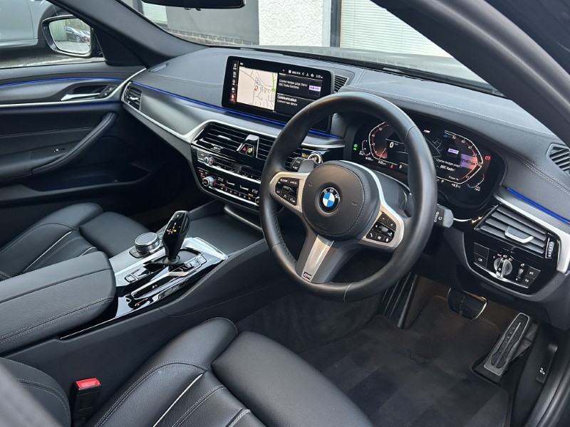2022 (72) BMW 5 SERIES 520d xDrive MHT M Sport 5dr Step Auto 4880738