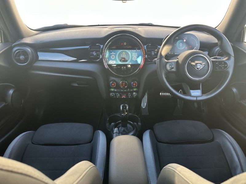 2023 (73) MINI HATCHBACK 1.5 Cooper Sport 3dr Auto 4812184