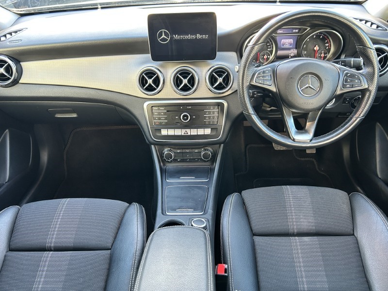 2019 (19) MERCEDES-BENZ GLA 180 Urban Edition 5dr Auto 4788775