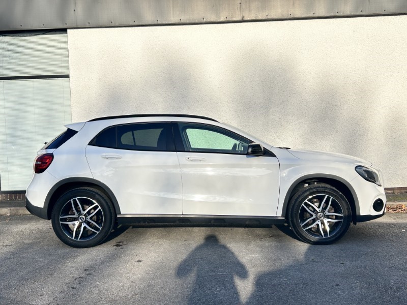 2019 (19) MERCEDES-BENZ GLA 180 Urban Edition 5dr Auto 4788763