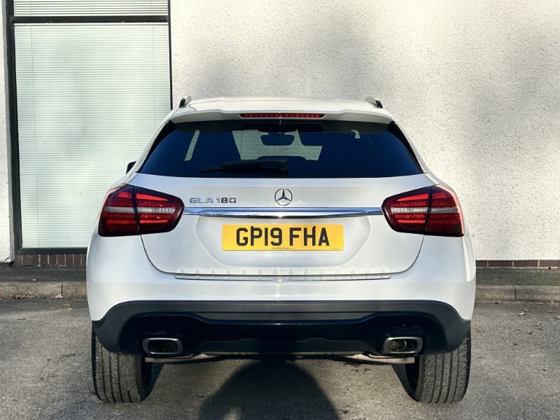 2019 (19) MERCEDES-BENZ GLA 180 Urban Edition 5dr Auto 4788758