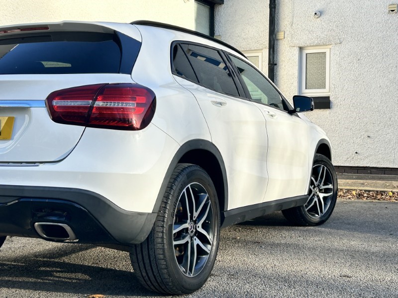 2019 (19) MERCEDES-BENZ GLA 180 Urban Edition 5dr Auto 4788766