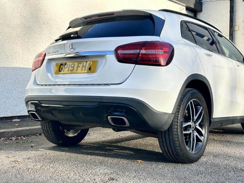2019 (19) MERCEDES-BENZ GLA 180 Urban Edition 5dr Auto 4788765