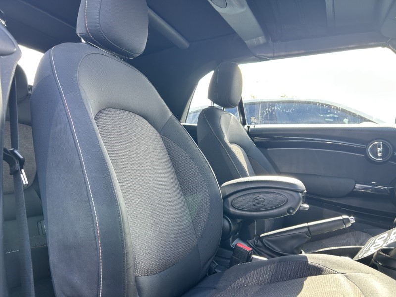 2022 (72) MINI CONVERTIBLE 1.5 Cooper Classic 2dr Auto 5246832