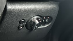 2022 (72) MINI CONVERTIBLE 1.5 Cooper Classic 2dr Auto 4936711