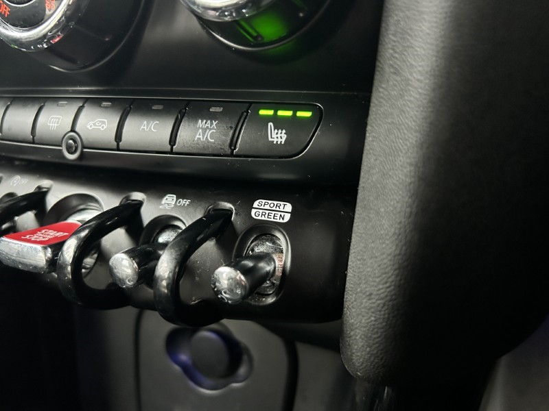 2022 (72) MINI CONVERTIBLE 1.5 Cooper Classic 2dr Auto 4936702