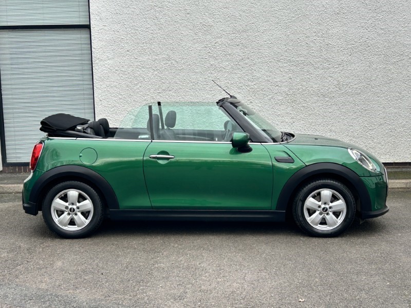 2022 (72) MINI CONVERTIBLE 1.5 Cooper Classic 2dr Auto 4936723