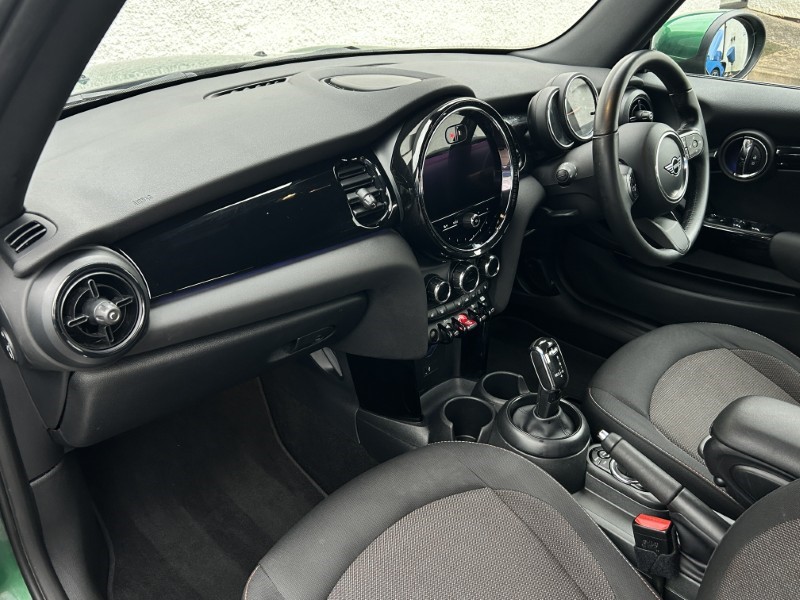 2022 (72) MINI CONVERTIBLE 1.5 Cooper Classic 2dr Auto 4936719