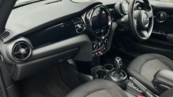 2022 (72) MINI CONVERTIBLE 1.5 Cooper Classic 2dr Auto 4936719