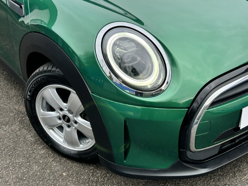 2022 (72) MINI CONVERTIBLE 1.5 Cooper Classic 2dr Auto 4936729