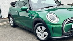 2022 (72) MINI CONVERTIBLE 1.5 Cooper Classic 2dr Auto 4936728