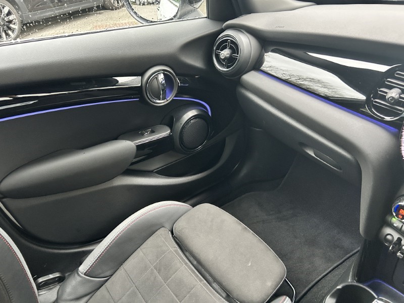 2023 (73) MINI HATCHBACK 1.5 Cooper Sport Premium 5dr Auto 4822108