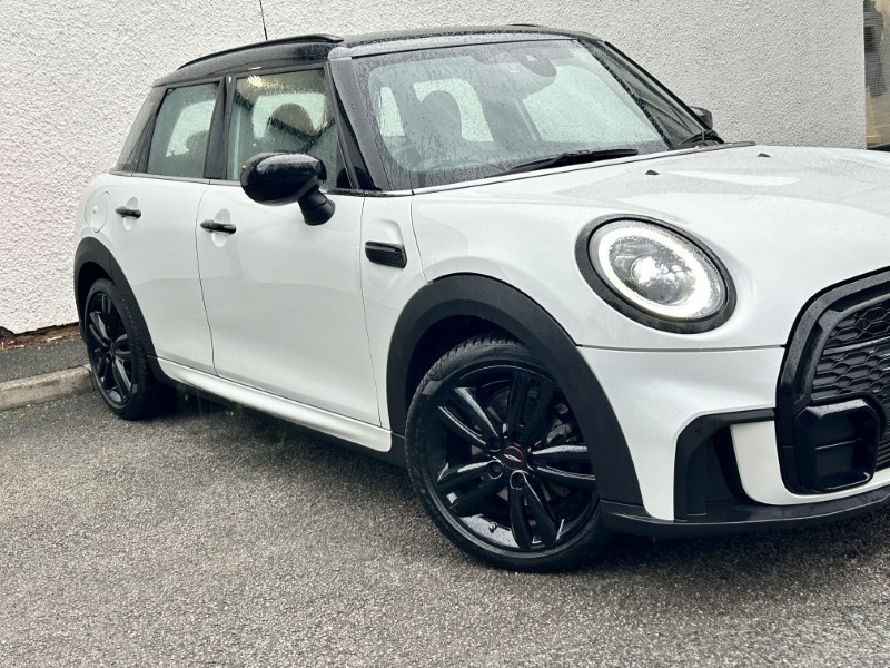 2023 (73) MINI HATCHBACK 1.5 Cooper Sport Premium 5dr Auto 4822119