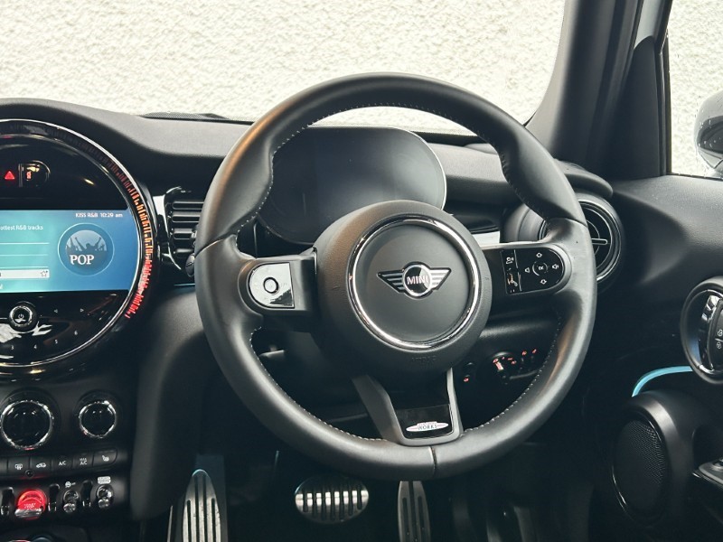 2023 (73) MINI HATCHBACK 1.5 Cooper Sport Premium 5dr Auto 4822095