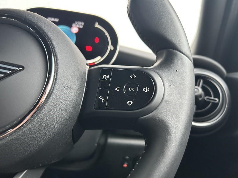 2023 (73) MINI HATCHBACK 1.5 Cooper Sport Premium 5dr Auto 4822111