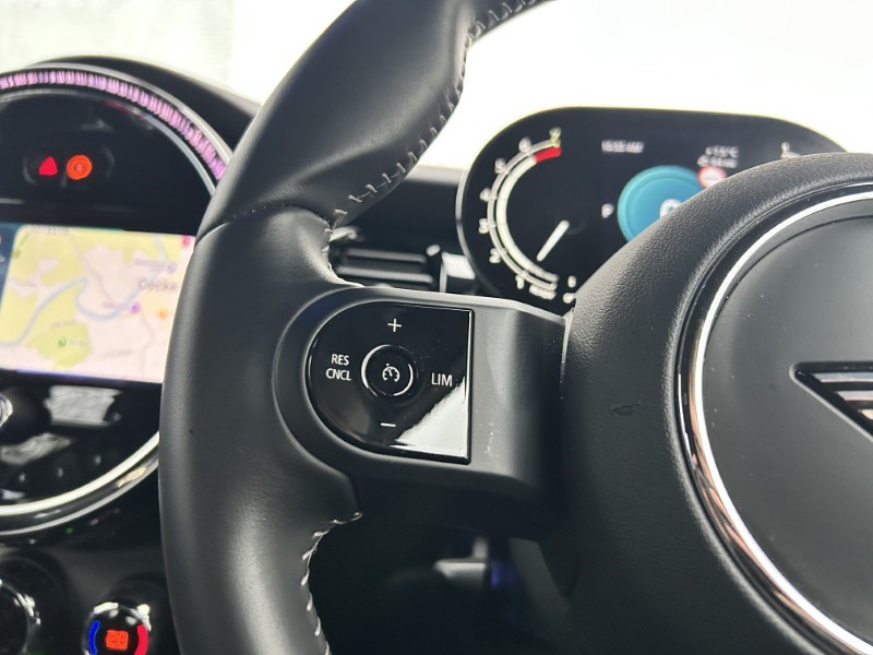 2023 (73) MINI HATCHBACK 1.5 Cooper Sport Premium 5dr Auto 4822110