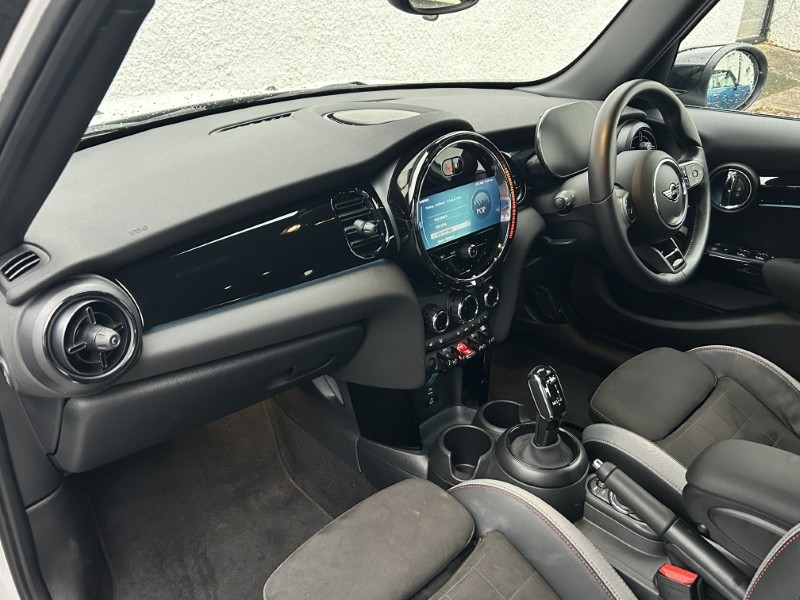 2023 (73) MINI HATCHBACK 1.5 Cooper Sport Premium 5dr Auto 4822098