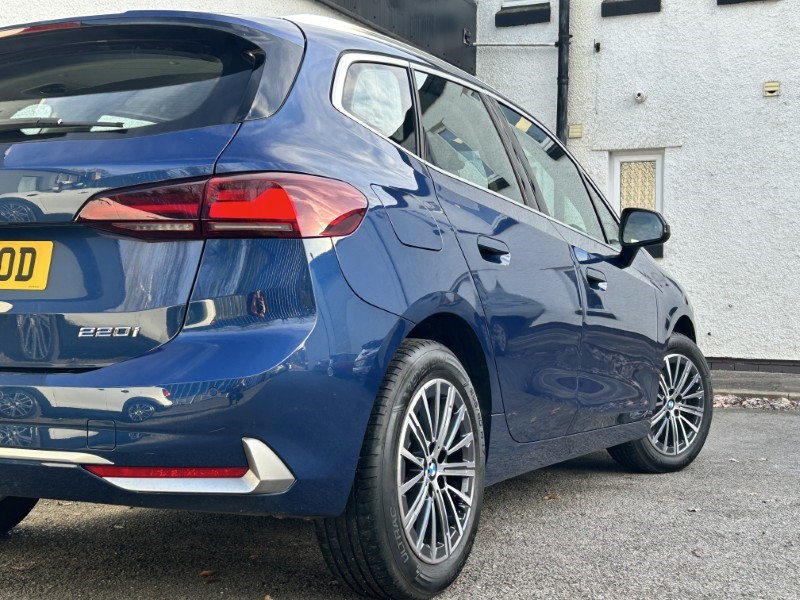 2023 (23) BMW 2 SERIES 220i MHT Luxury 5dr DCT 4801077