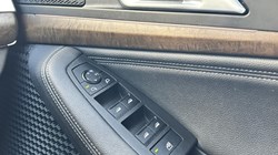 2023 (23) BMW 2 SERIES 220i MHT Luxury 5dr DCT 4801057