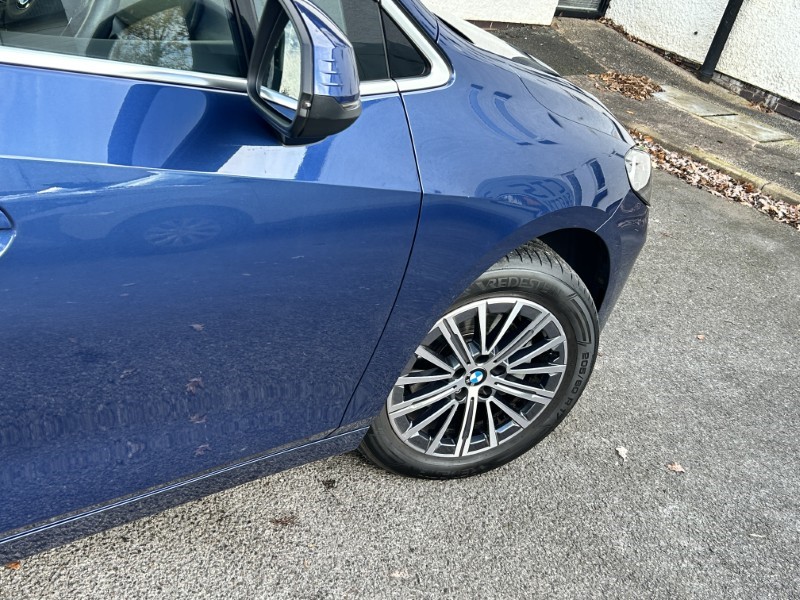 2023 (23) BMW 2 SERIES 220i MHT Luxury 5dr DCT 4801078