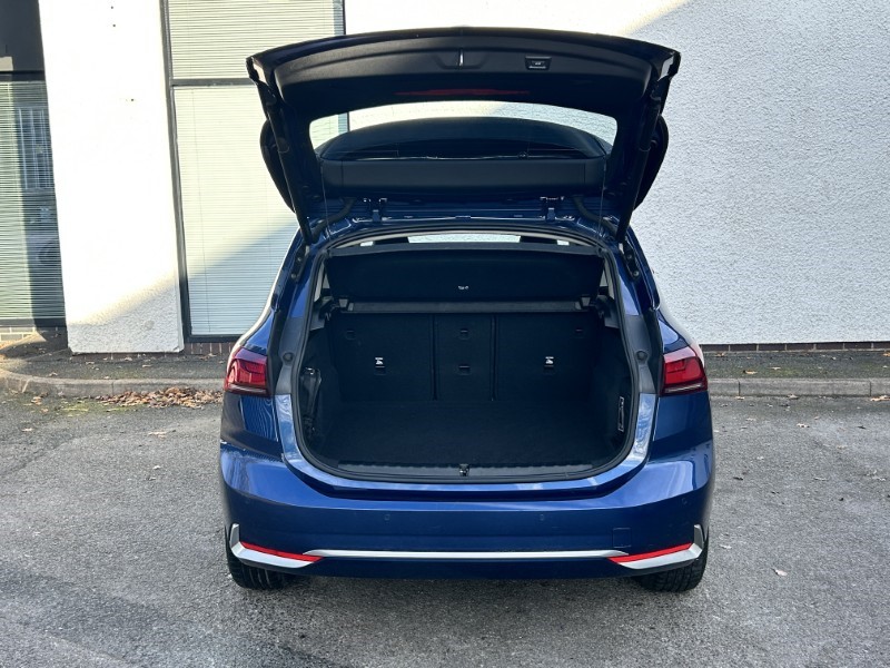 2023 (23) BMW 2 SERIES 220i MHT Luxury 5dr DCT 4801072