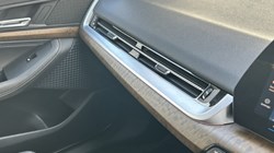 2023 (23) BMW 2 SERIES 220i MHT Luxury 5dr DCT 4801053