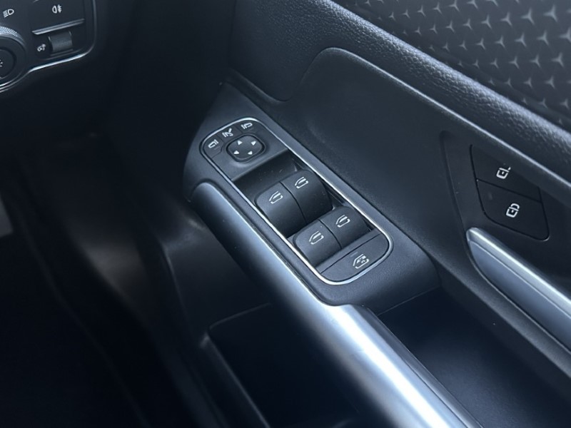 2023 (73) MERCEDES-BENZ GLA 200 Sport Executive 5dr Auto 4812019