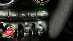 2019 (69) MINI HATCHBACK 1.5 Cooper Exclusive II 5dr 4853308