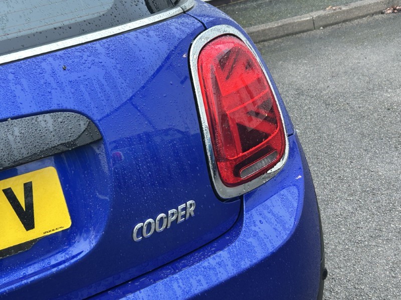 2020 (20) MINI HATCHBACK 1.5 Cooper Classic II 3dr Auto 4819485