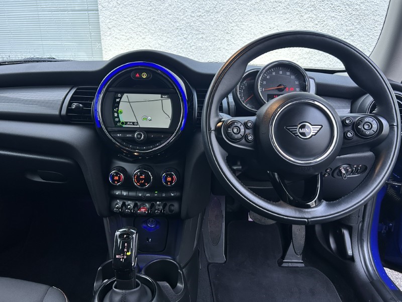 2020 (20) MINI HATCHBACK 1.5 Cooper Classic II 3dr Auto 4819488