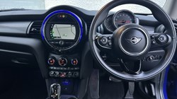 2020 (20) MINI HATCHBACK 1.5 Cooper Classic II 3dr Auto 4819488