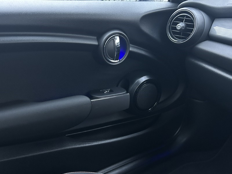 2020 (20) MINI HATCHBACK 1.5 Cooper Classic II 3dr Auto 4819474