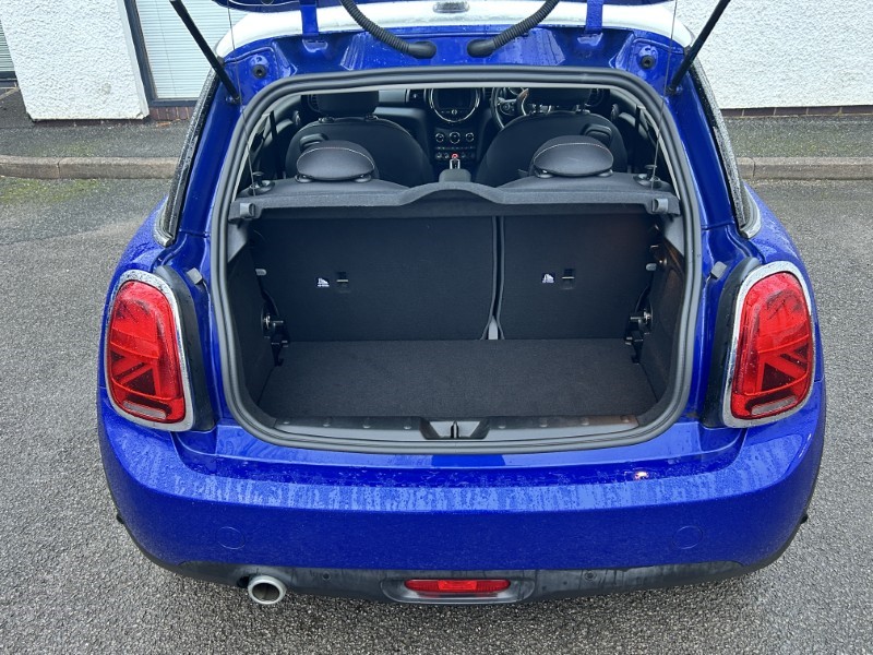 2020 (20) MINI HATCHBACK 1.5 Cooper Classic II 3dr Auto 4819486