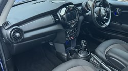 2020 (20) MINI HATCHBACK 1.5 Cooper Classic II 3dr Auto 4819480