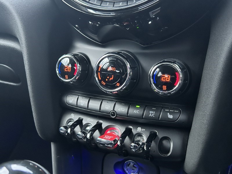 2020 (20) MINI HATCHBACK 1.5 Cooper Classic II 3dr Auto 4819468