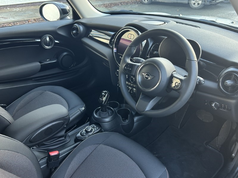 2024 (73) MINI HATCHBACK 1.5 Cooper Classic 3dr Auto 4832968