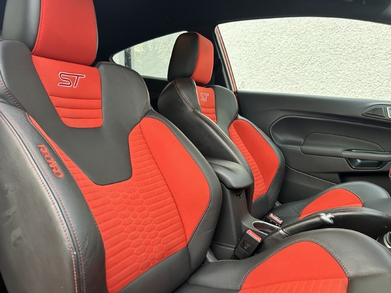 2017 (17) FORD FIESTA 1.6 EcoBoost ST-3 3dr 4877959