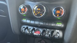 2022 (71) MINI HATCHBACK 1.5 Cooper Sport 5dr Auto 4870705