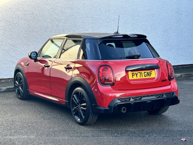 2022 (71) MINI HATCHBACK 1.5 Cooper Sport 5dr Auto 1