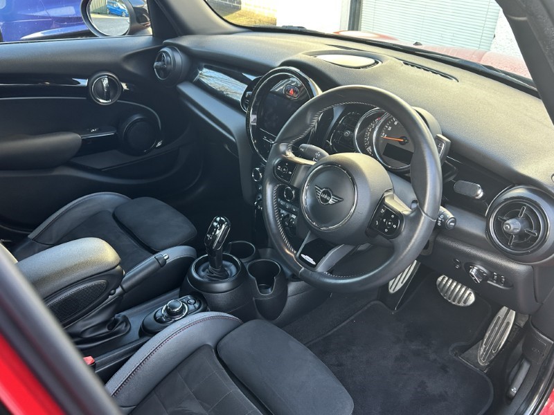 2022 (71) MINI HATCHBACK 1.5 Cooper Sport 5dr Auto 4870694