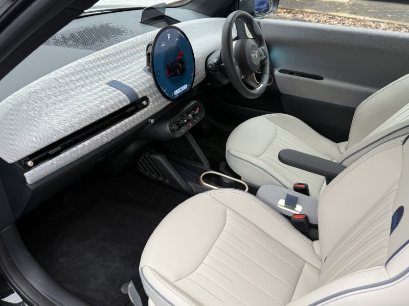 2025 (25) MINI HATCHBACK 135kW Cooper S Level 2 33kWh 3dr Auto 5035070