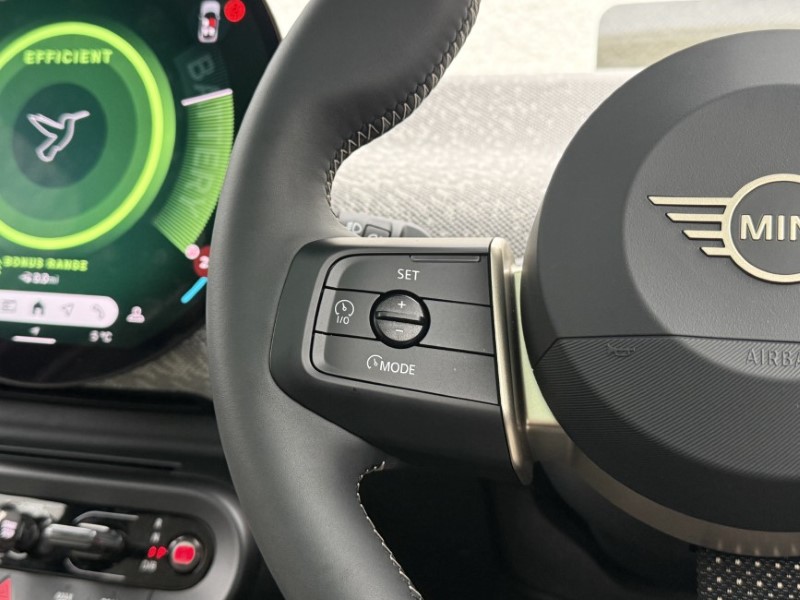 2025 (25) MINI HATCHBACK 135kW Cooper S Level 2 33kWh 3dr Auto 5035088