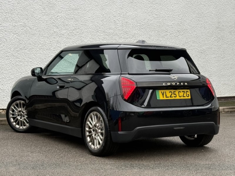 2025 (25) MINI HATCHBACK 135kW Cooper S Level 2 33kWh 3dr Auto 5035091