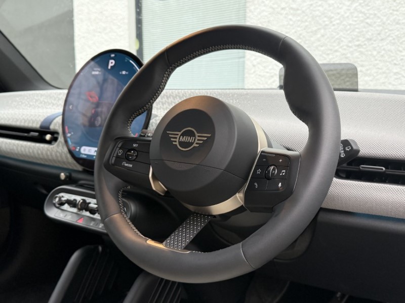 2025 (25) MINI HATCHBACK 135kW Cooper S Level 2 33kWh 3dr Auto 5035074