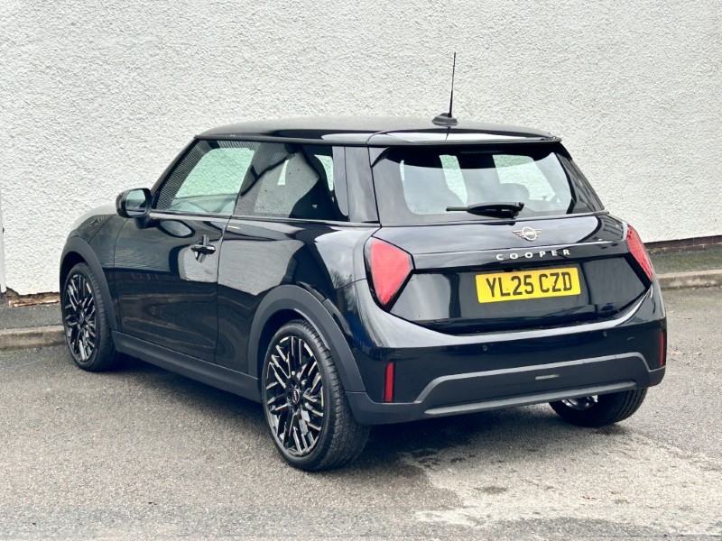 2025 (25) MINI COOPER 1.5 C Exclusive [Level 1] 3dr Auto