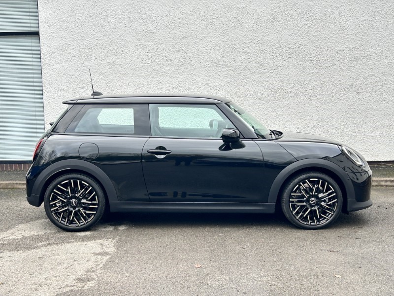 2025 (25) MINI COOPER 1.5 C Exclusive [Level 1] 3dr Auto 5018425