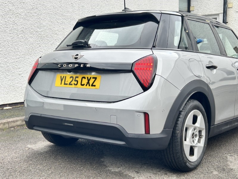 2025 (25) MINI COOPER 1.5 C Sport 5dr Auto 5019311