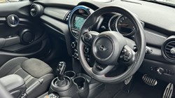 2020 (69) MINI HATCHBACK 1.5 Cooper Sport II 5dr Auto 4888051