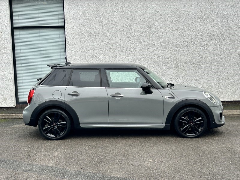 2020 (69) MINI HATCHBACK 1.5 Cooper Sport II 5dr Auto 4888040