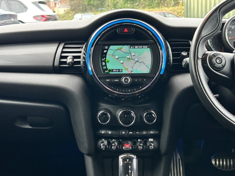 2020 (69) MINI HATCHBACK 1.5 Cooper Sport II 5dr Auto 4888055